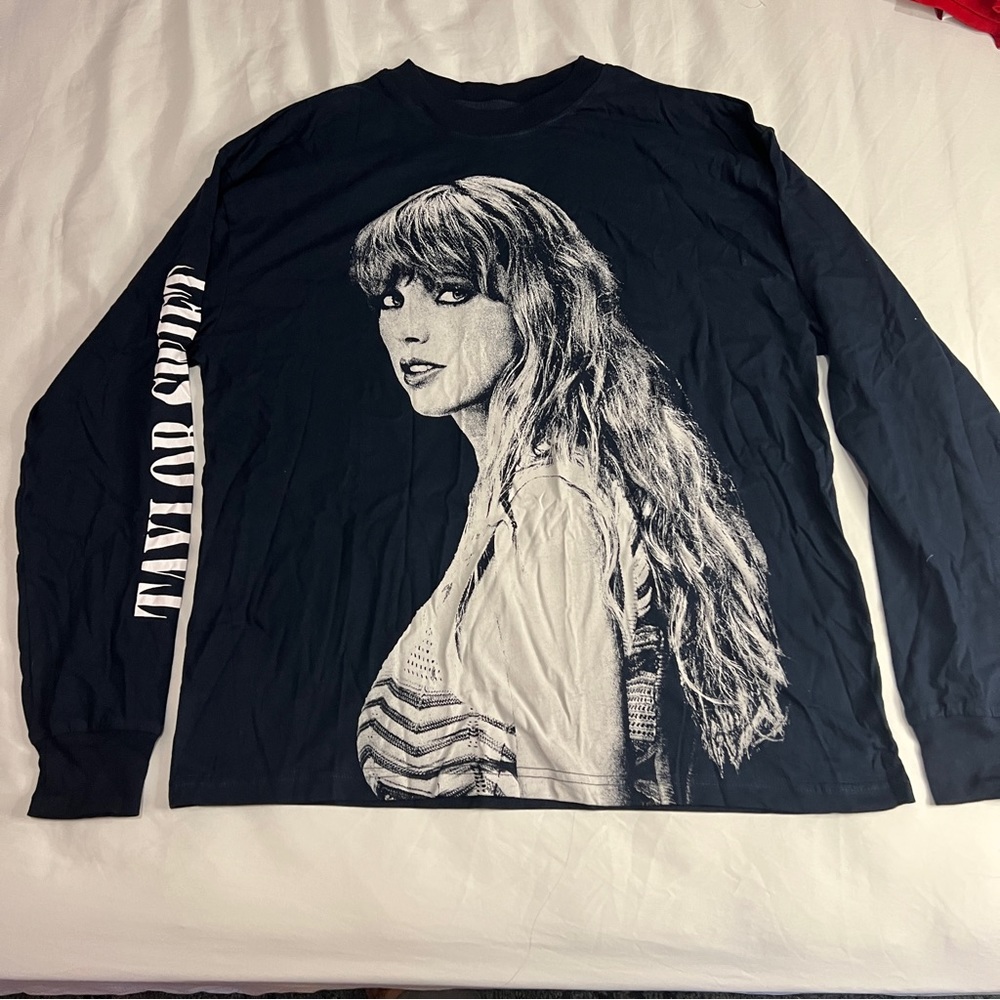 Taylor Swift The Eras Tour Exclusive Long Sleeve Small
